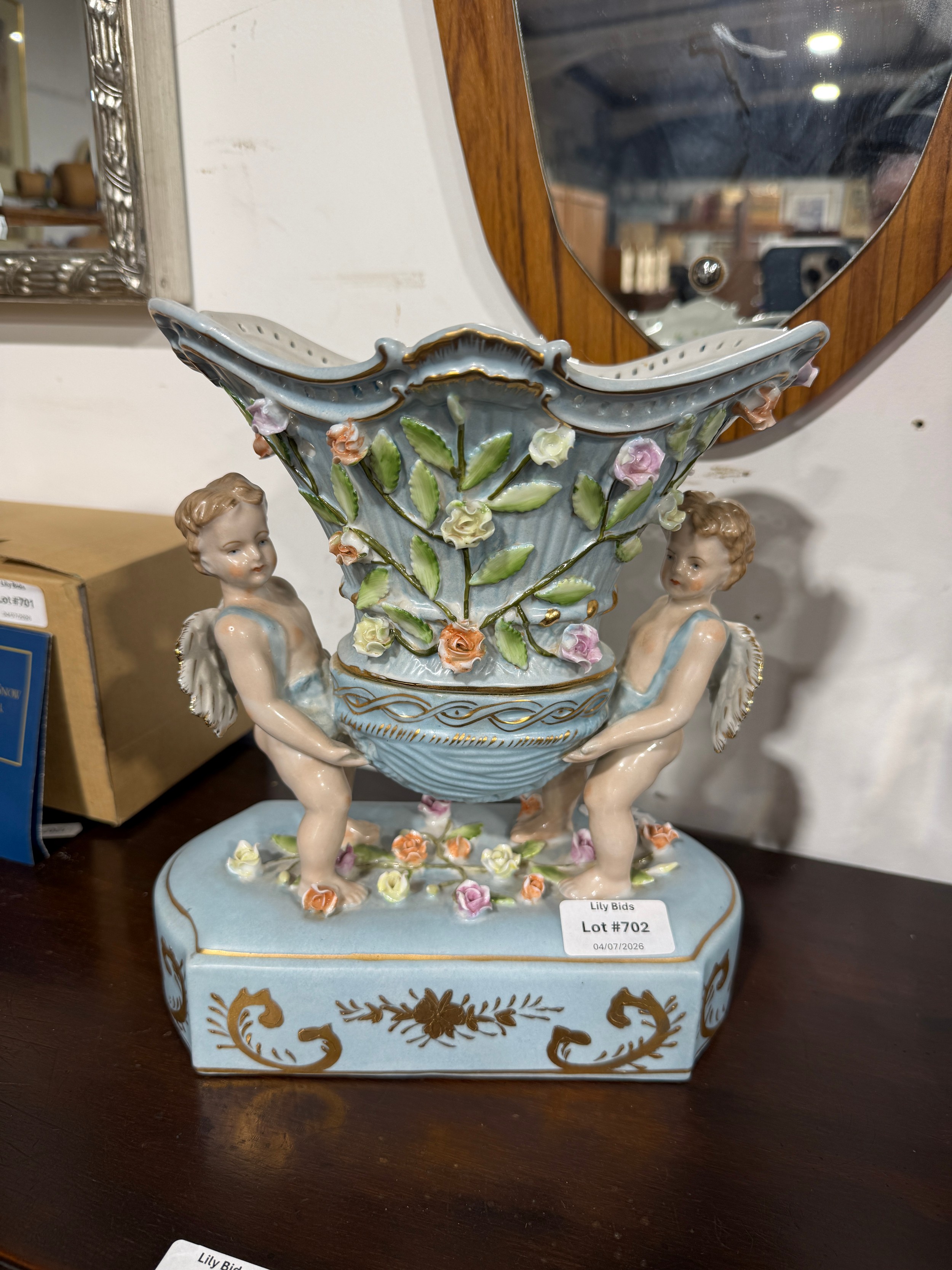 Lot 702