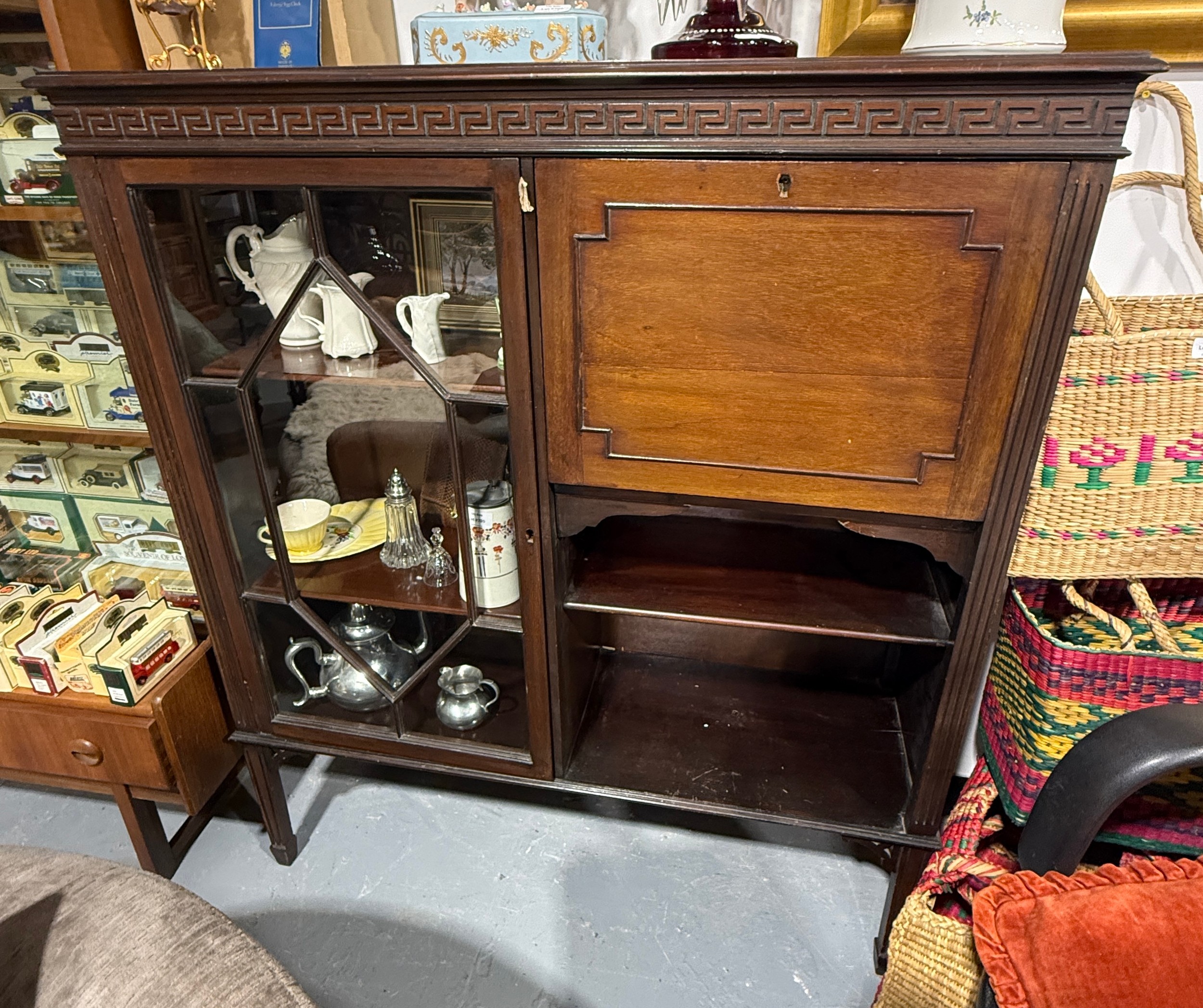Lot 704