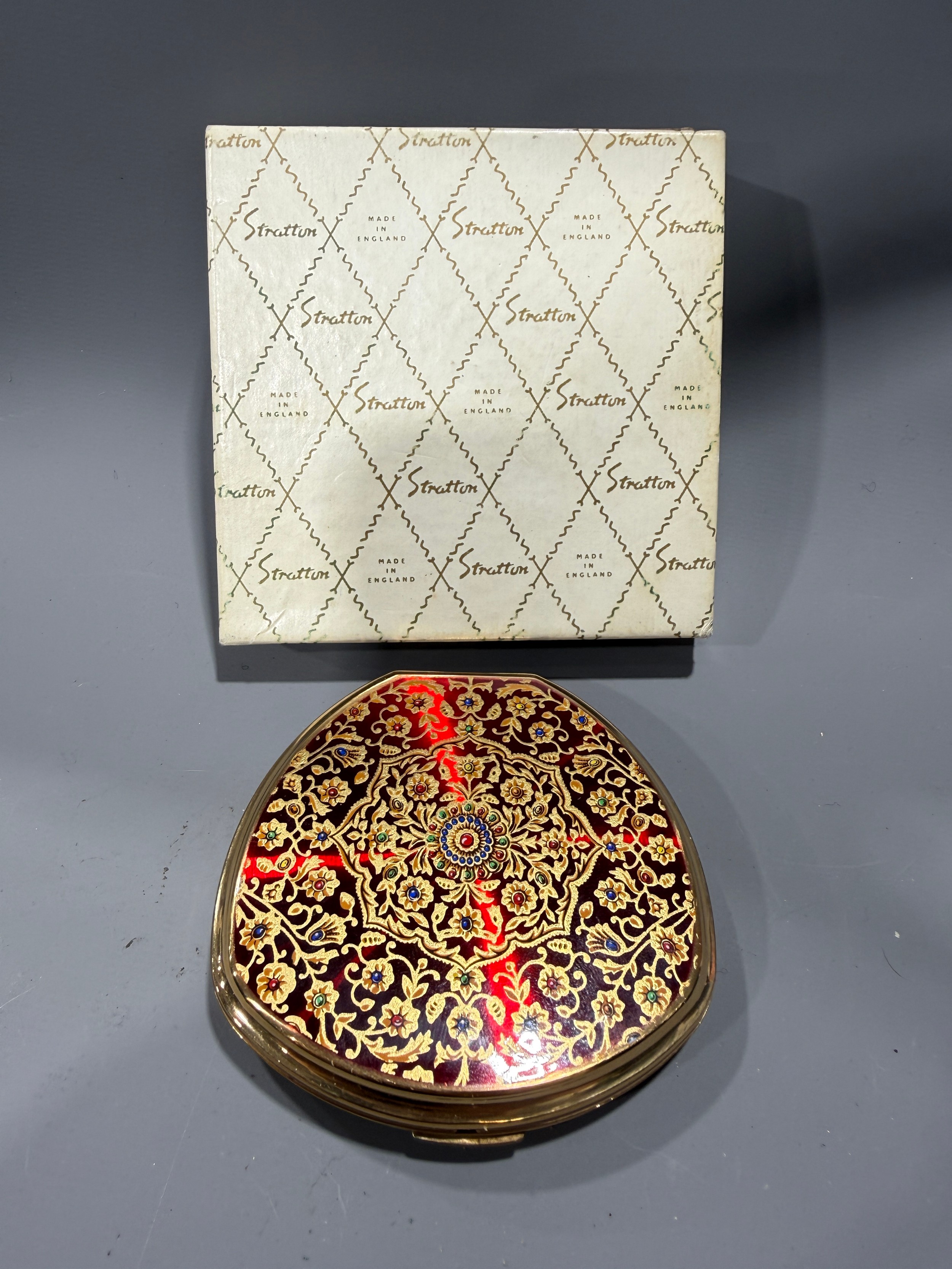 Lot 216