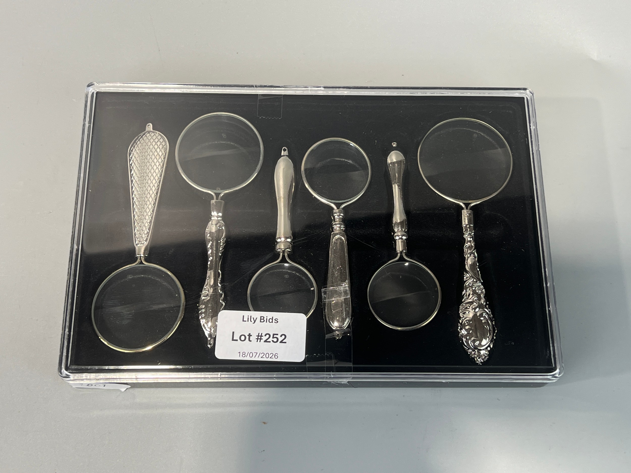 Lot 252