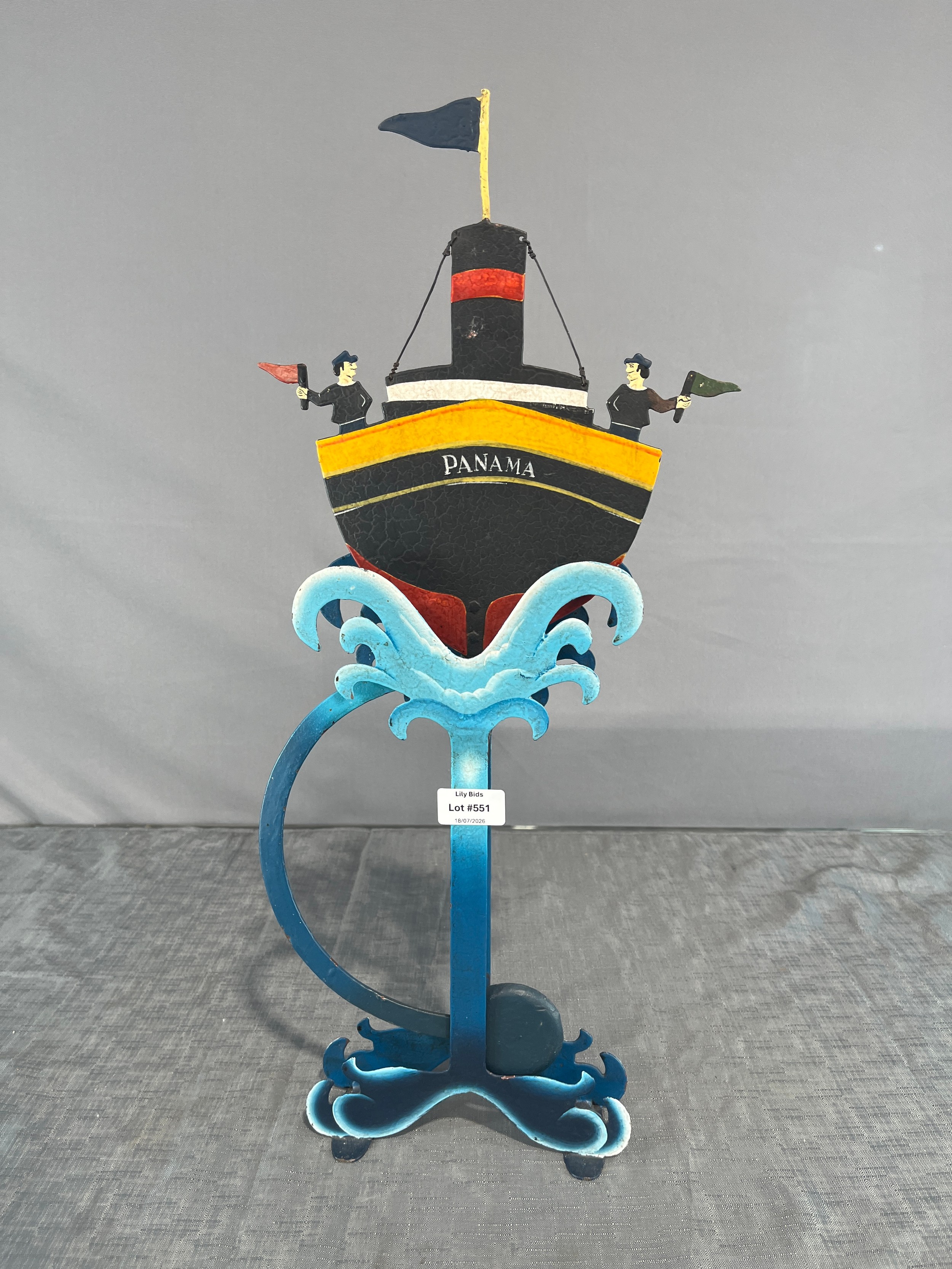Lot 551