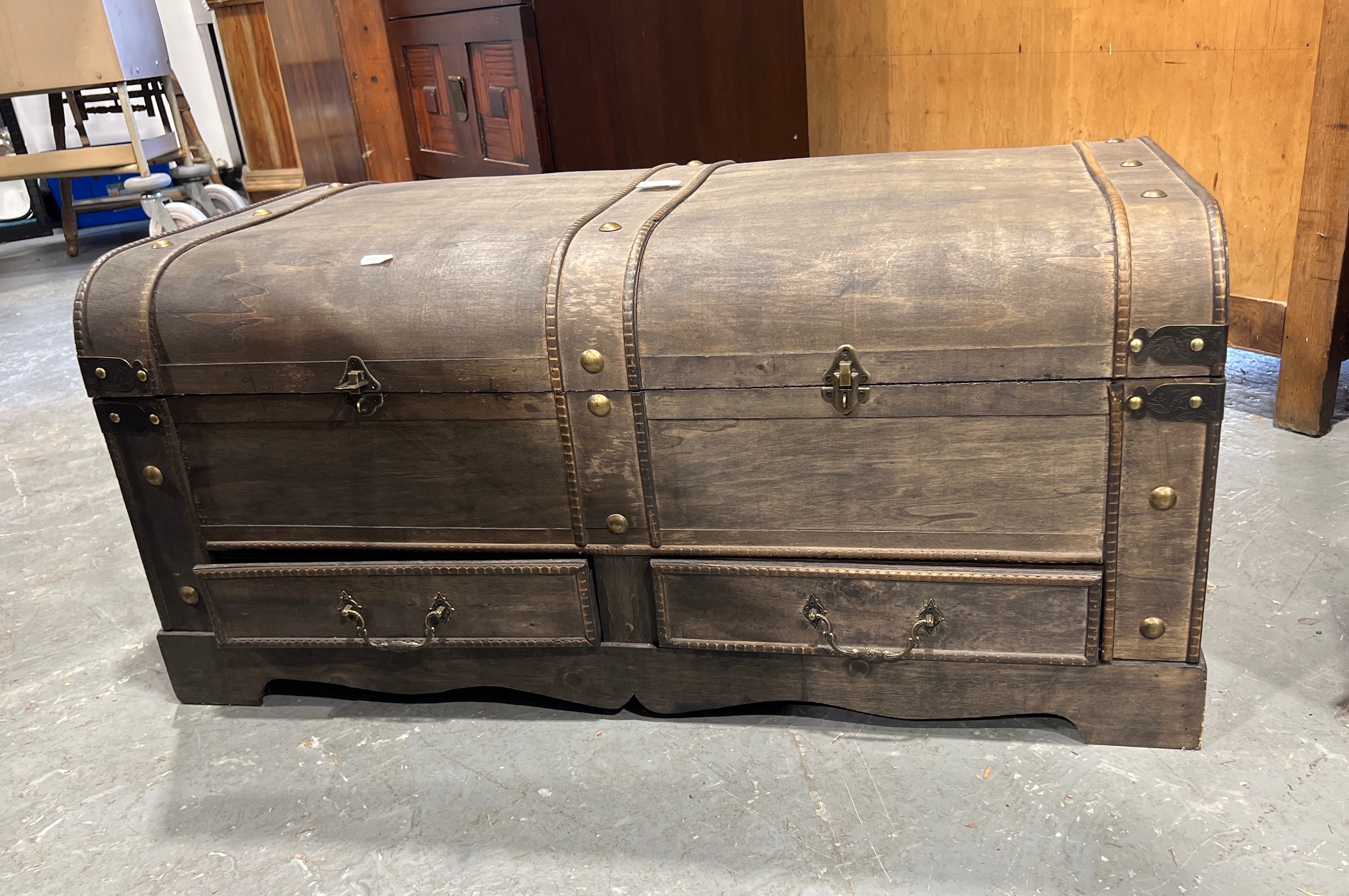 Lot 593