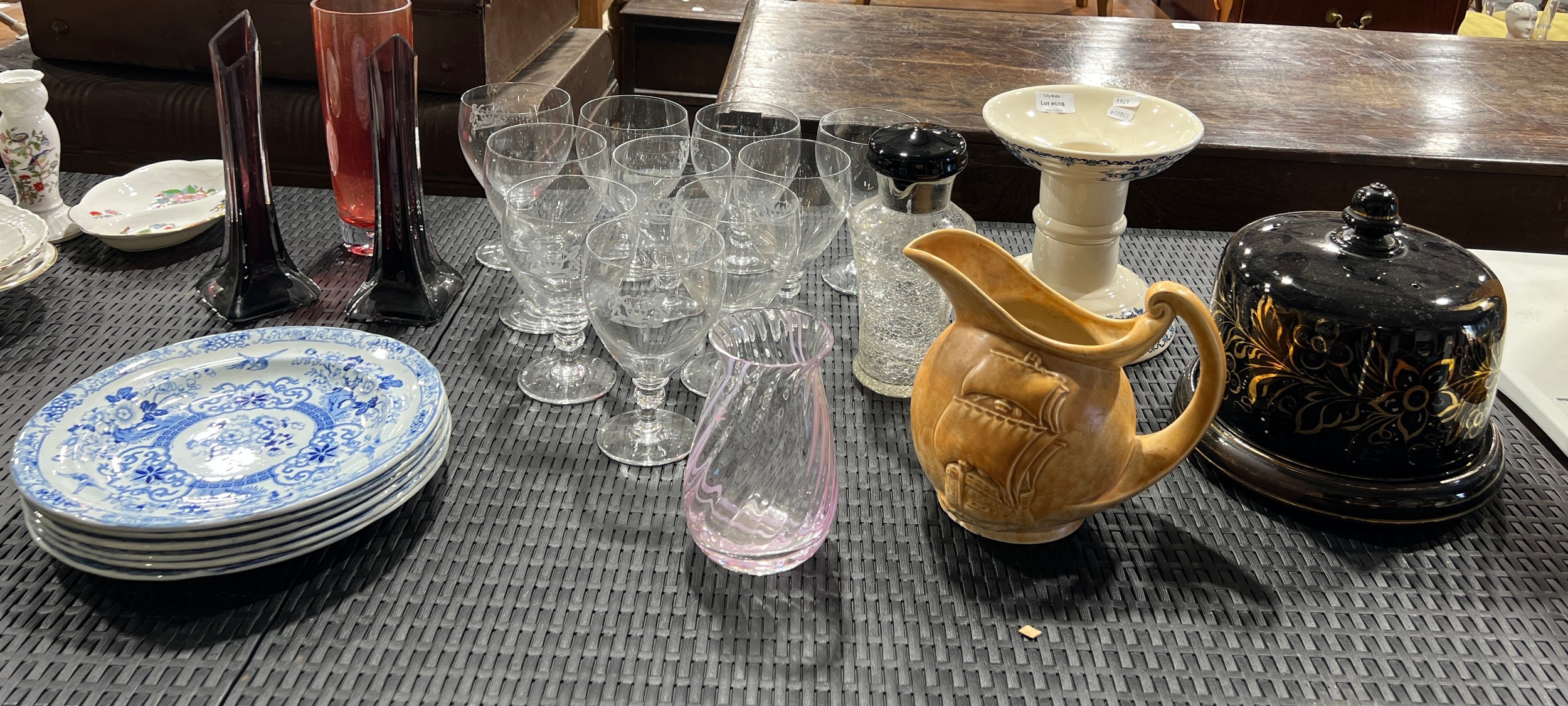 Lot 608