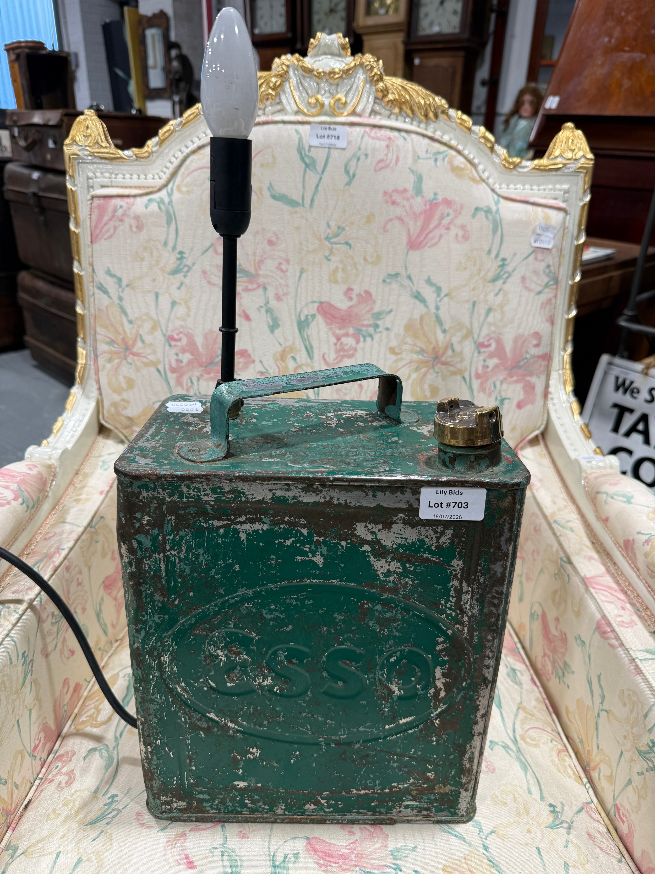 Lot 703
