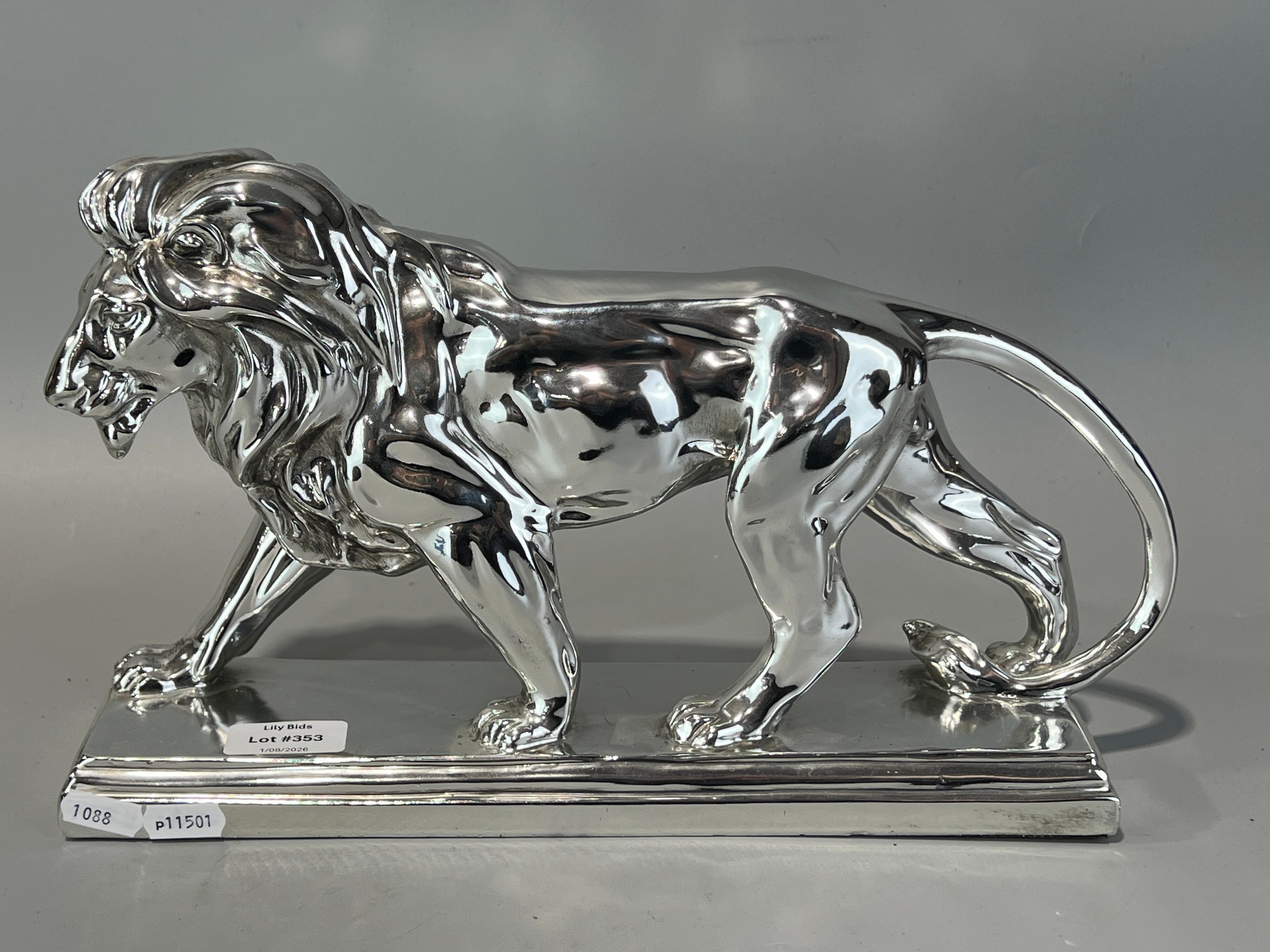 Lot 353