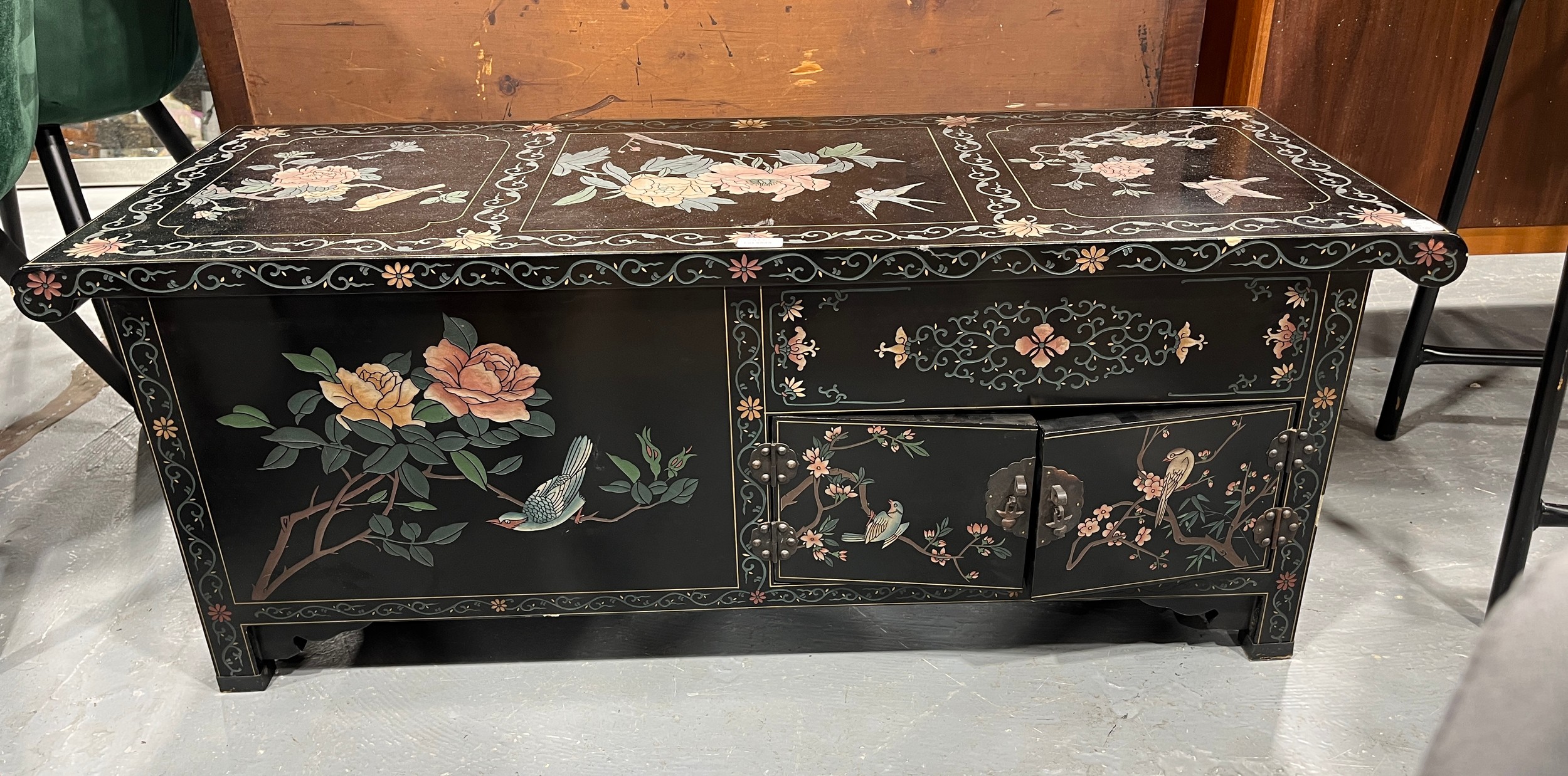 Lot 525