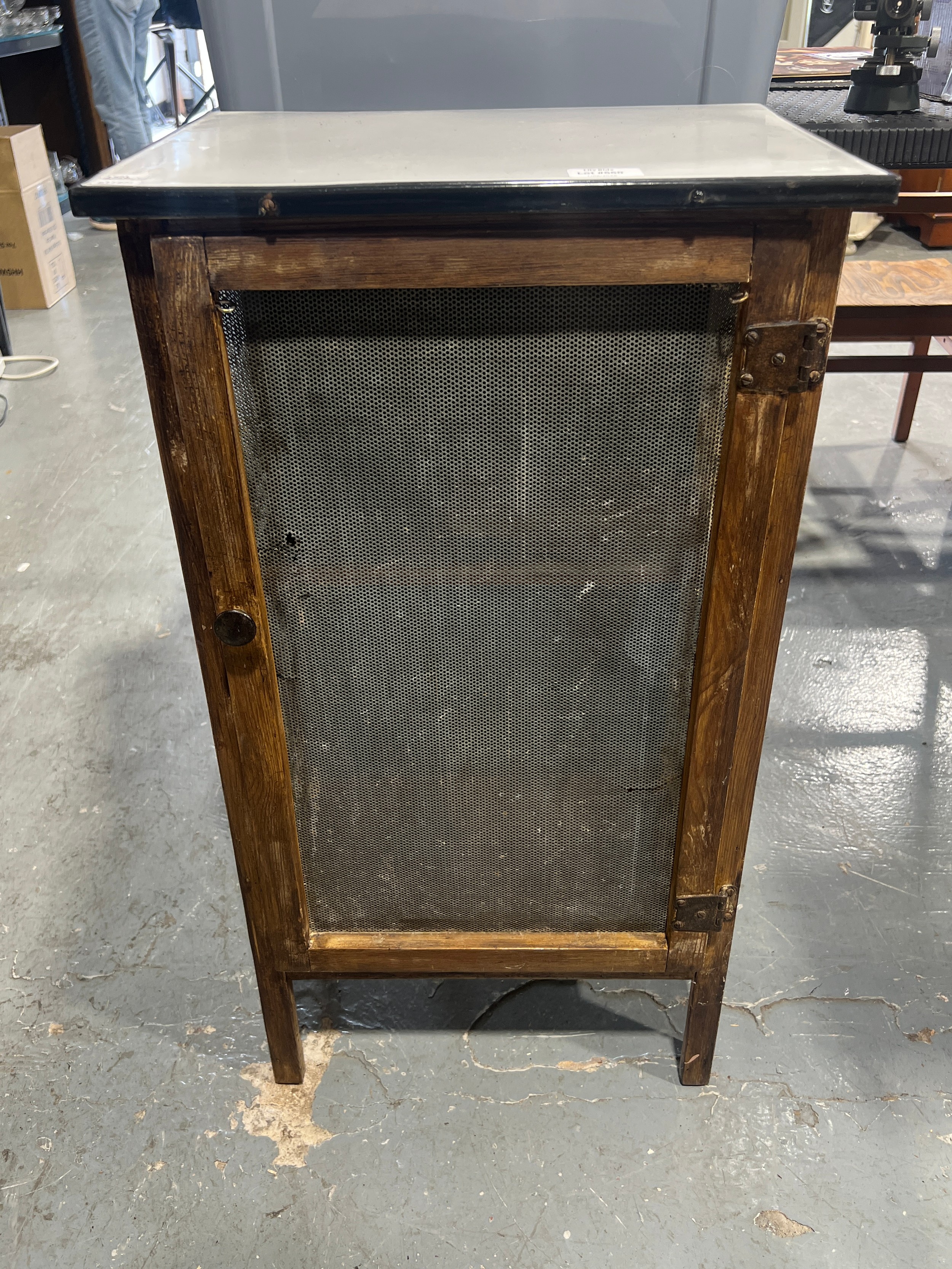 Lot 550