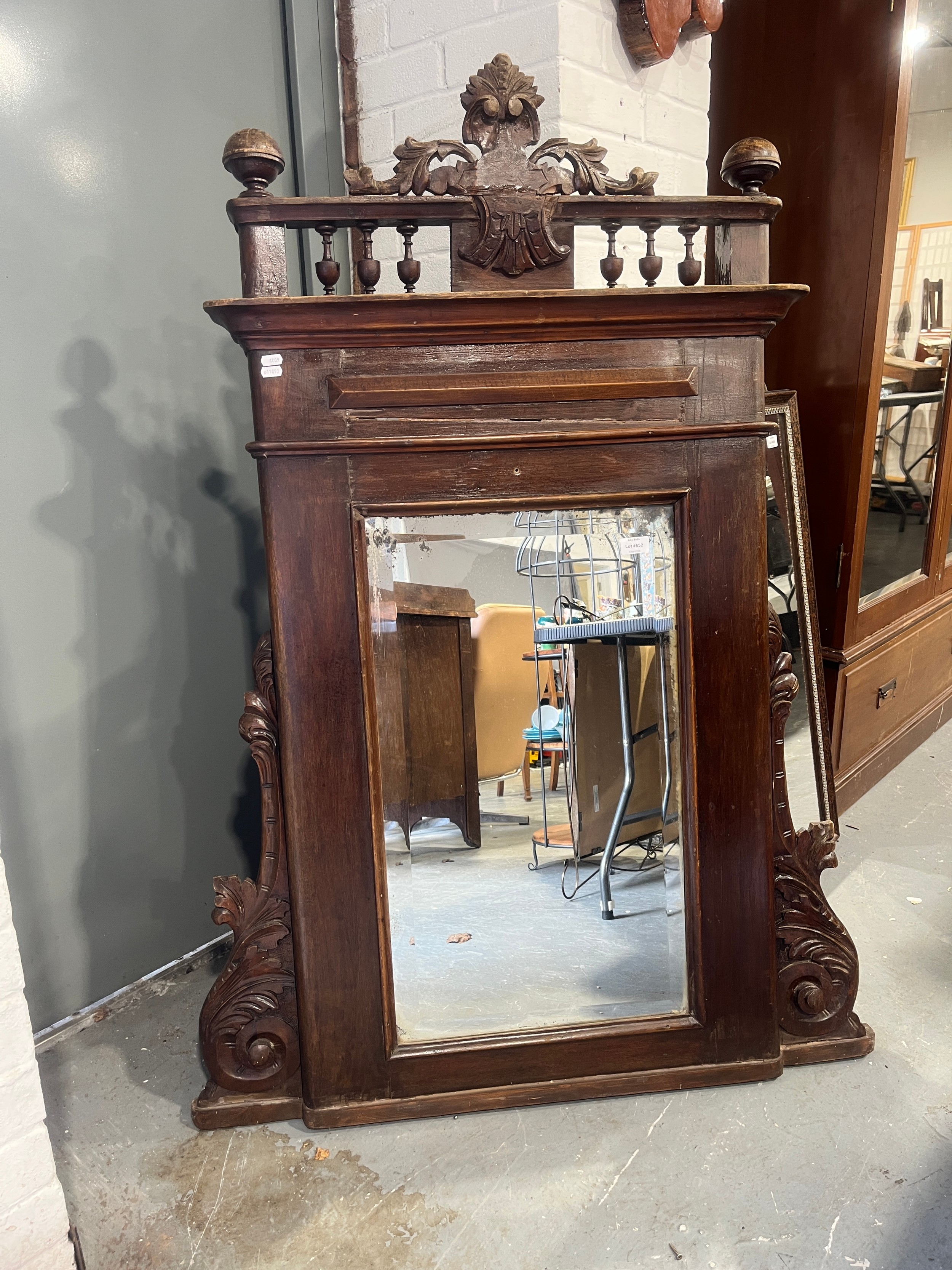 Lot 652