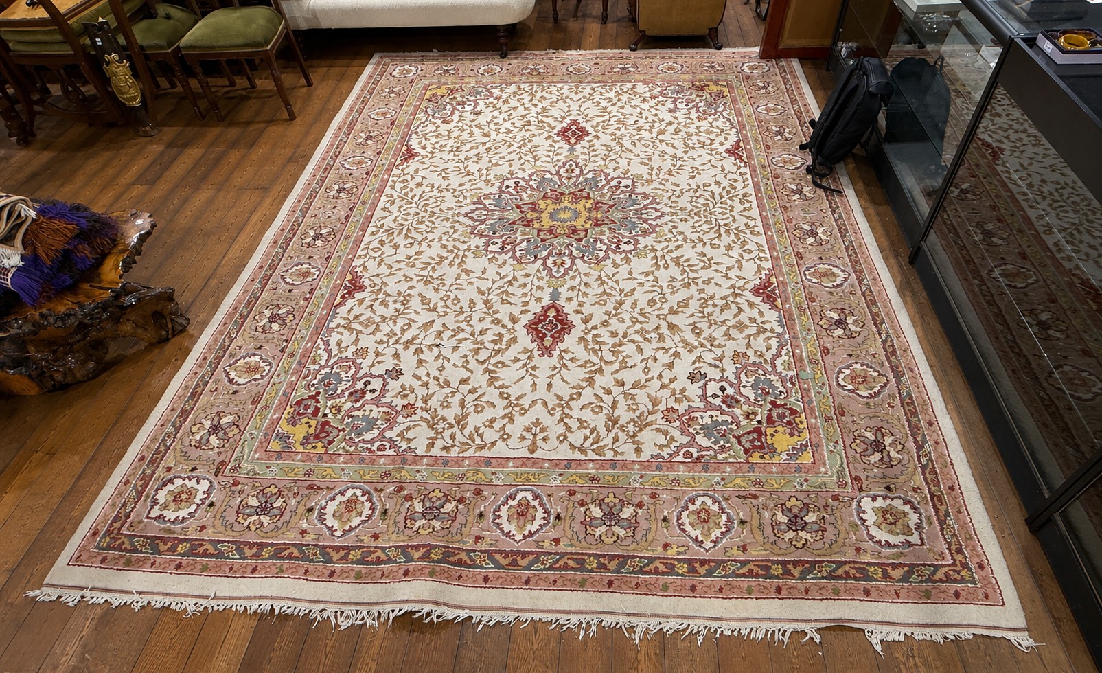Lot 698