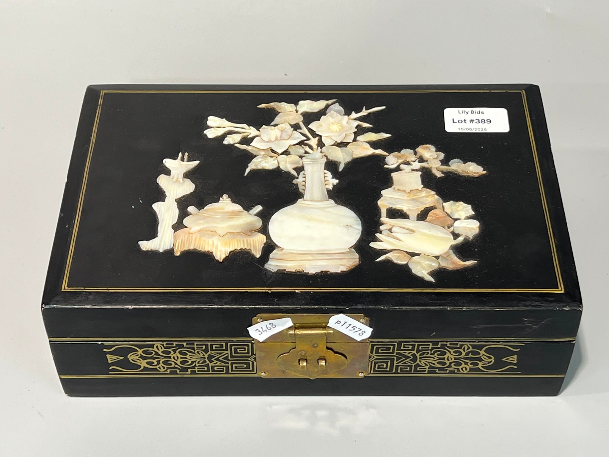 Lot 389