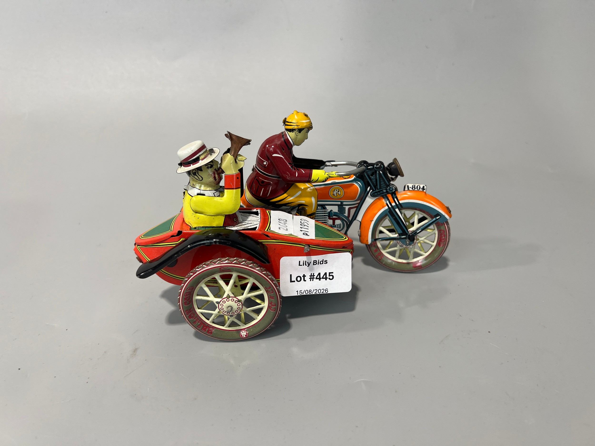 Lot 445