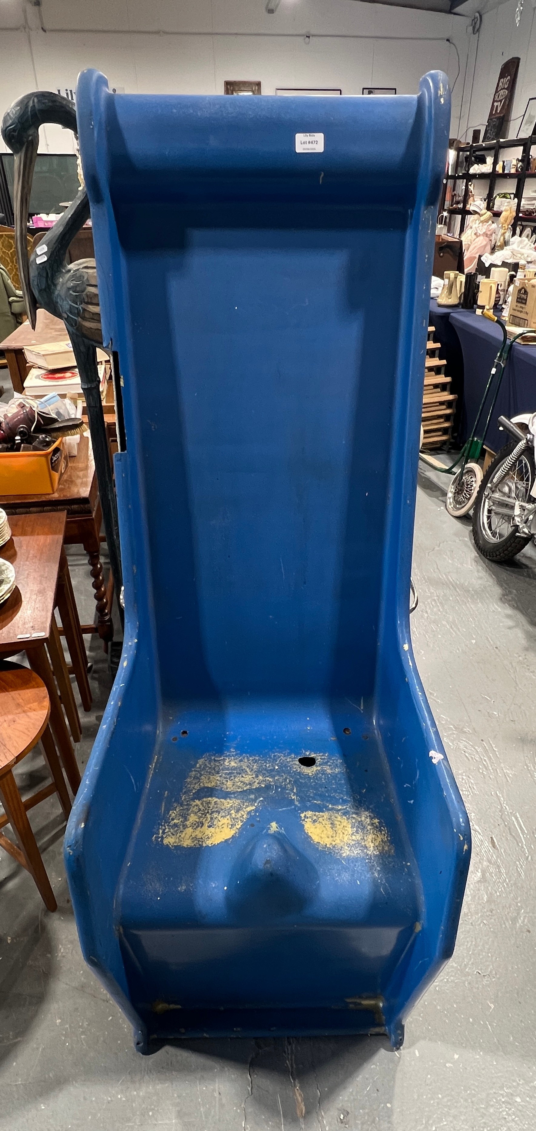 Lot 472