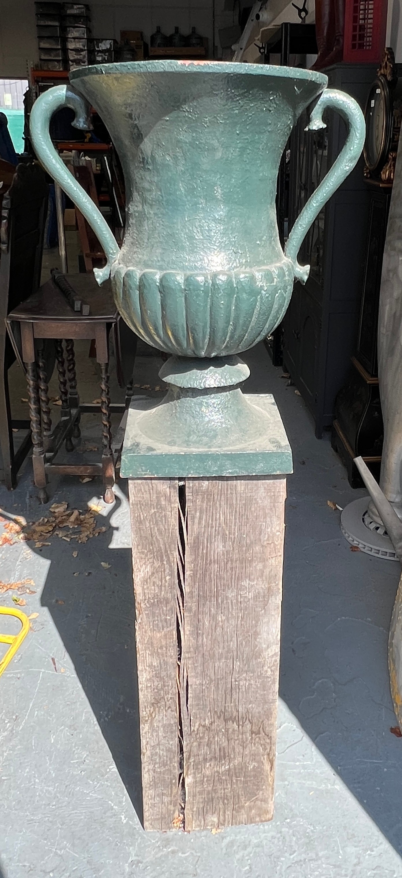 Lot 575
