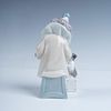 Pierrot with Concertina 1005279 - Lladro Porcelain Figurine. Adorable Pierrot depicted playing Image - 2