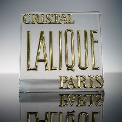Lalique Crystal Display Plaque Cristal Lalique Paris. This Lalique crystal display plaque