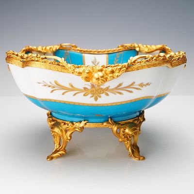 Limoges France Porcelain Center Bowl, Gilt Bronze Mounts. Exquisite Limoges France porcelain