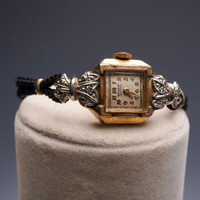 Vintage Gruen Veri-Thin Ladies Watch, 10K Gold-Filled, Diamond Accents. This elegant mid-century
