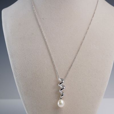 Sterling Silver Spiral Pendant with Pearl Drop, on Italian Chain. This elegant necklace features
