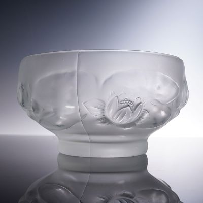Barolac Style Frosted Glass Lotus Bowl, Attributed to Josef Inwald. An elegant frosted satin