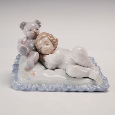 Lladro Porcelain Figurine, Counting Sheep 1006790. Endearing Lladro porcelain figurine titled 