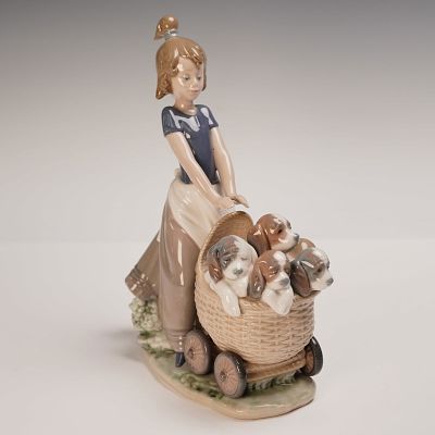 Lladro Porcelain Figurine, Litter of Fun 01005364. Lladro porcelain figurine 01005364, titled 