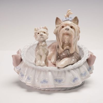 Lladro Porcelain Figurine, Our Cozy Home 01006469. Delightful Lladro porcelain group titled Our 