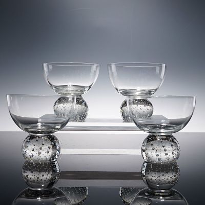 4pc Art Glass Cups with Controlled Bubble Bases. Set of four clear glass cups, each featuring a 