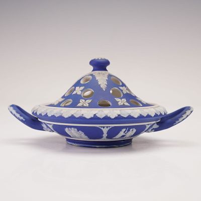 2pc Wedgwood Dipped Blue Jasperware Lidded Potpourri Bowl. Elegant Wedgwood dipped blue 