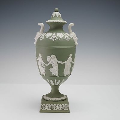 Wedgwood Sage Green Jasperware Lidded Urn. A fine Wedgwood green jasperware lidded urn featuring 