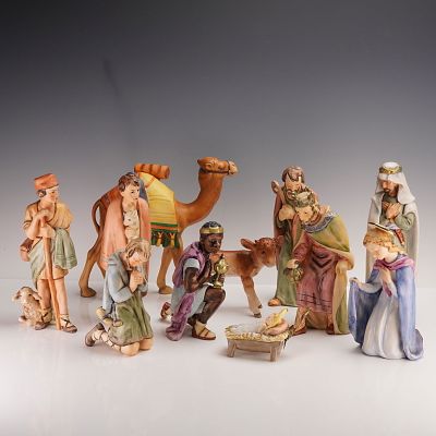 11pc Goebel Hummel Hand Painted Nativity Figurines. The set includes Mary, Joseph, the Baby 