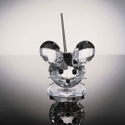 Swarovski Crystal Figurine, Mouse with Metal Whiskers and Coil Tail. A delightful crystal mouse 