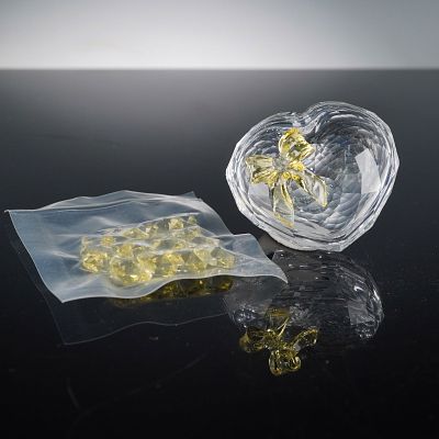 Swarovski Crystal Anna's Jewel Box with Yellow Crystal Hearts. Delicate and elegant Swarovski 