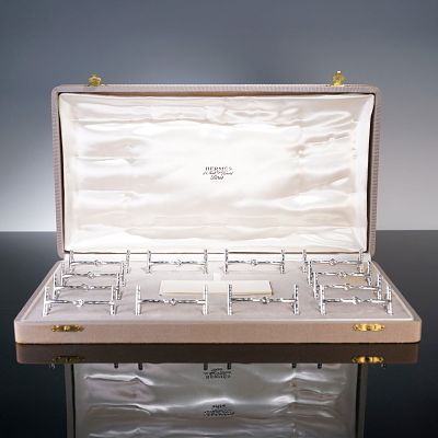 Set of 12 Hermes Paris Silver Plated Equestrian Place Card Holders. A luxurious set of 12 Hermes 