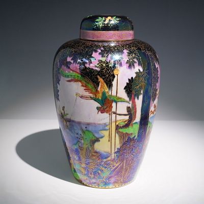 Wedgwood Fairyland Lustre Malfrey Pot, Sycamore Tree Z4968. Wedgwood Fairyland Lustre covered 