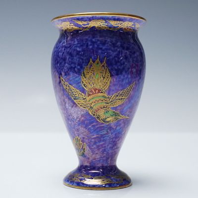Wedgwood Fairyland Small Lustre Vase, Flying Humming Birds. Small porcelain vase by Wedgwood 