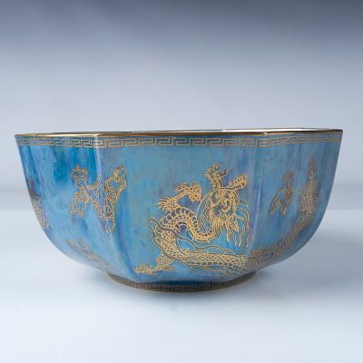 Wedgwood Celestial Dragons Fairyland Lustre Octagonal Bowl. This magnificent Wedgwood octagonal 