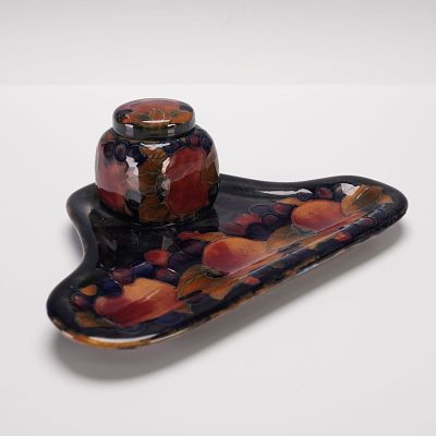 Moorcroft Pottery Flambe Ink Well and Pen Holder, Pomegranate. An early pottery covered inkwell 