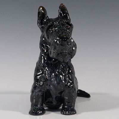 Rare Royal Doulton Large Figurine, Scottish Terrier HN1017. Seated - Style Two porcelain figure 