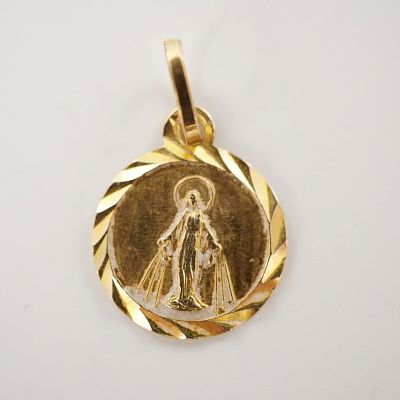14K Gold Virgin Mary Medal Pendant. Round gold pendant depicting the Virgin Mary in relief 