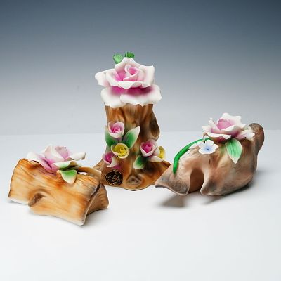 3pc Nuova Capodimonte Porcelain Floral Sculptures. A three-piece lot of Nuova Capodimonte 