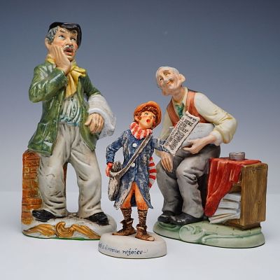 3pc Newspaper Themed Character Figurine Grouping. This 3 piece grouping includes resin newsboy 