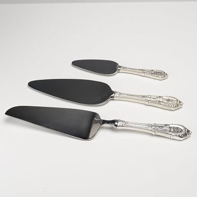 3pc Wallace Sterling Silver & Stainless Steel Blade Servers, Rose Point. Comprising a cake 