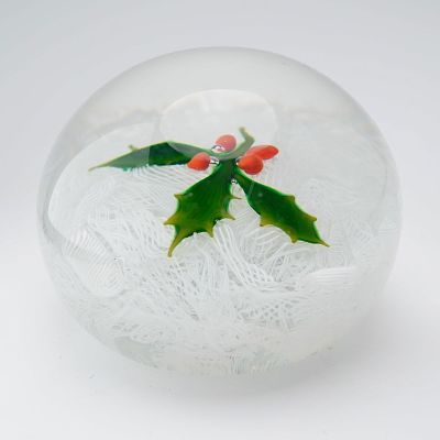 Perthshire Glass Christmas Holly Paperweight. Clear glass paperweight with internal decoration 