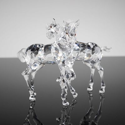 Swarovski Crystal Figurine Foals Playing Clear 627637. This is the retired Swarovski Crystal 