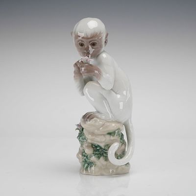 Lladro The Monkey Figurine Model 01006962, Chinese Zodiac Collection. A single glazed porcelain 