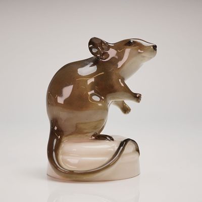 Hutschenreuther Selb US Zone Porcelain Mouse Figurine. A single glazed porcelain figurine 