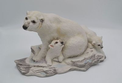 Boehm Porcelain Polar Bear With Cubs Sculpture, 1983. FIne Bone Porcelain, Decorated, hand 