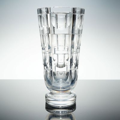 Simon Gate for Orrefors Thousand Windows Cut Crystal Vase. This is a single Orrefor Crystal vase 