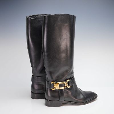 Pair of Louis Vuitton Westside Flat High Leather Riding Boots. A pair of Louis Vuitton Westside 