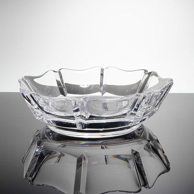 Orrefors Corona Crystal Bowl by Lars Hellsten. A modernist Orrefors Crystal bowl in the 'Corona' 